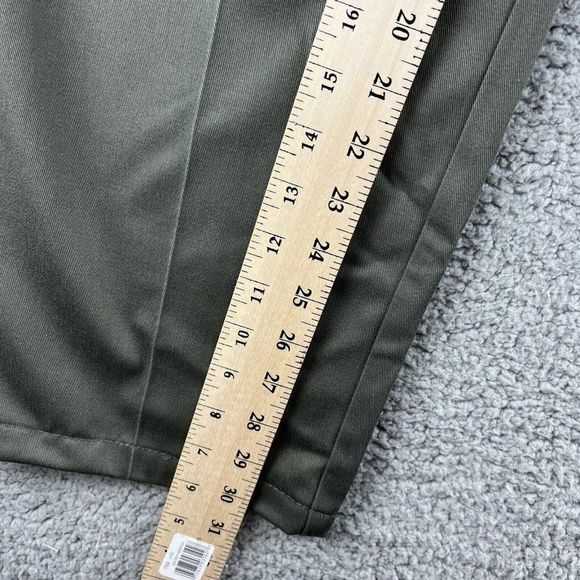 Dockers Pleated Classic Fit Chino Pants 34x34 (34x30) Men's Cotton Blend Gray - Picture 4 of 9